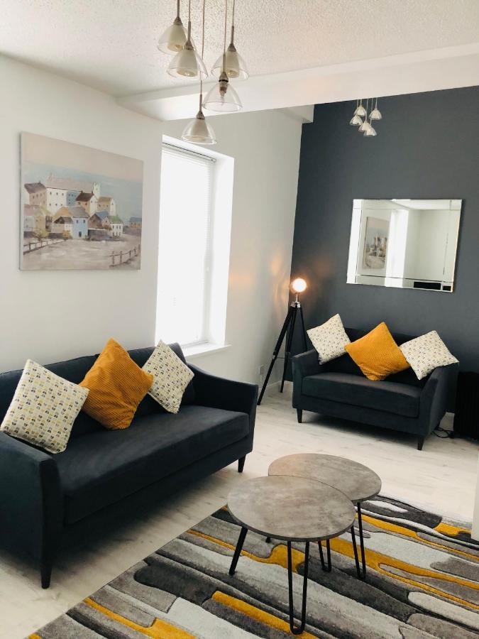 Spacious And Bright Town Centre Apartment Балликасл Экстерьер фото